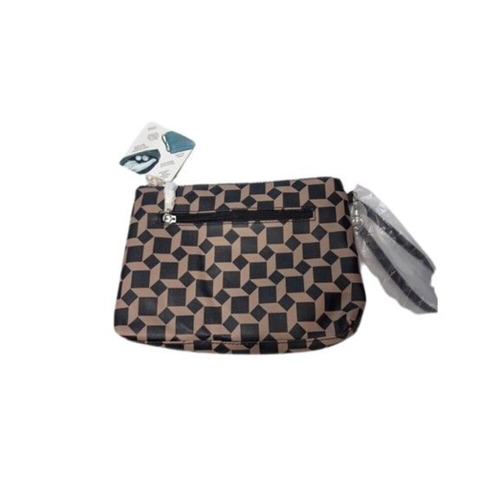 Kalencom Diaper Clutch with Changer Pad New With Tags, Wristlet